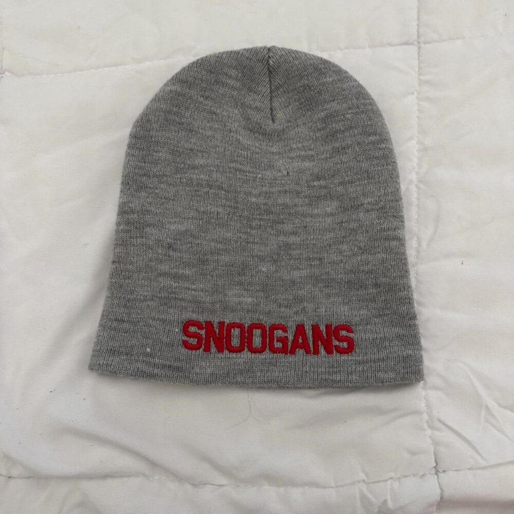 Grey and red Snoogans beanie | Jay and Silent Bob stoner comedy movie